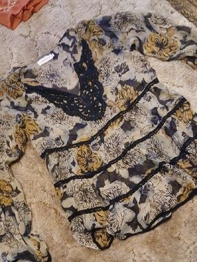 Floral Silk Lace-Trim Sheer Blouse in Mustard & Black